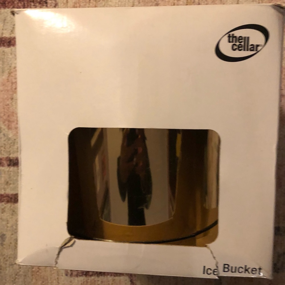 The Cellar Bucket with Top Gold